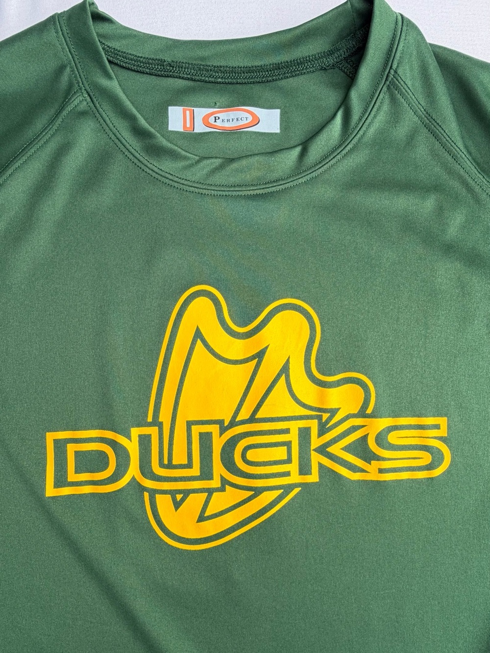 University of Oregon Ducks Mens Jersey Medium NCAA